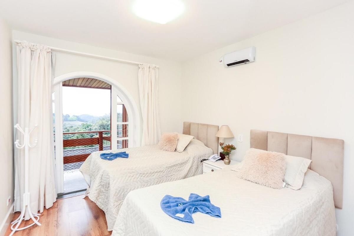 Quatre Saison 412 - Flat Nas Montanhas Perfeito Para Relaxar Campos do Jordão Eksteriør bilde