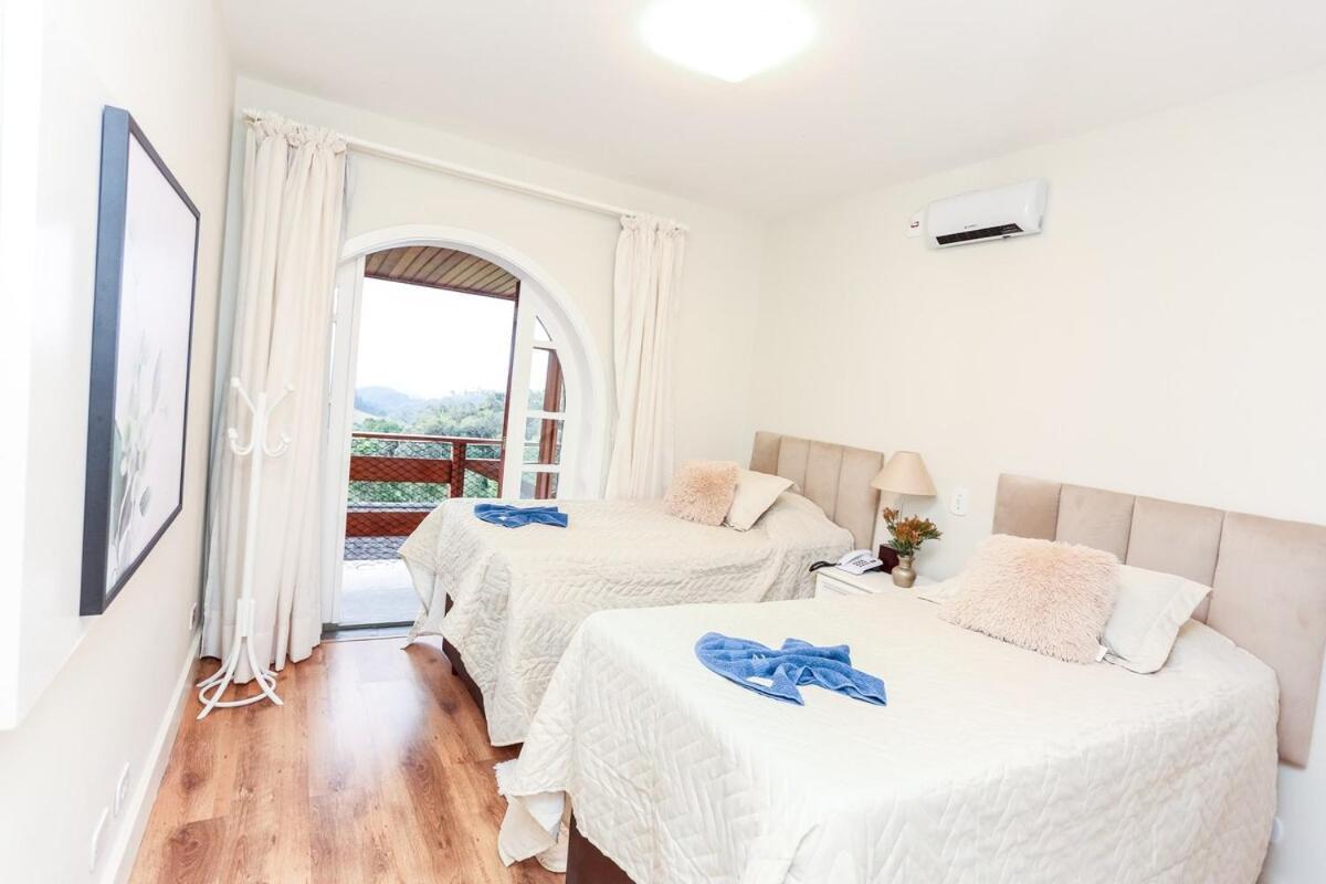 Quatre Saison 412 - Flat Nas Montanhas Perfeito Para Relaxar Campos do Jordão Eksteriør bilde